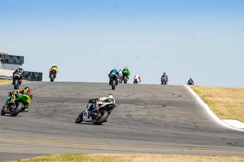 donington no limits trackday;donington park photographs;donington trackday photographs;no limits trackdays;peter wileman photography;trackday digital images;trackday photos